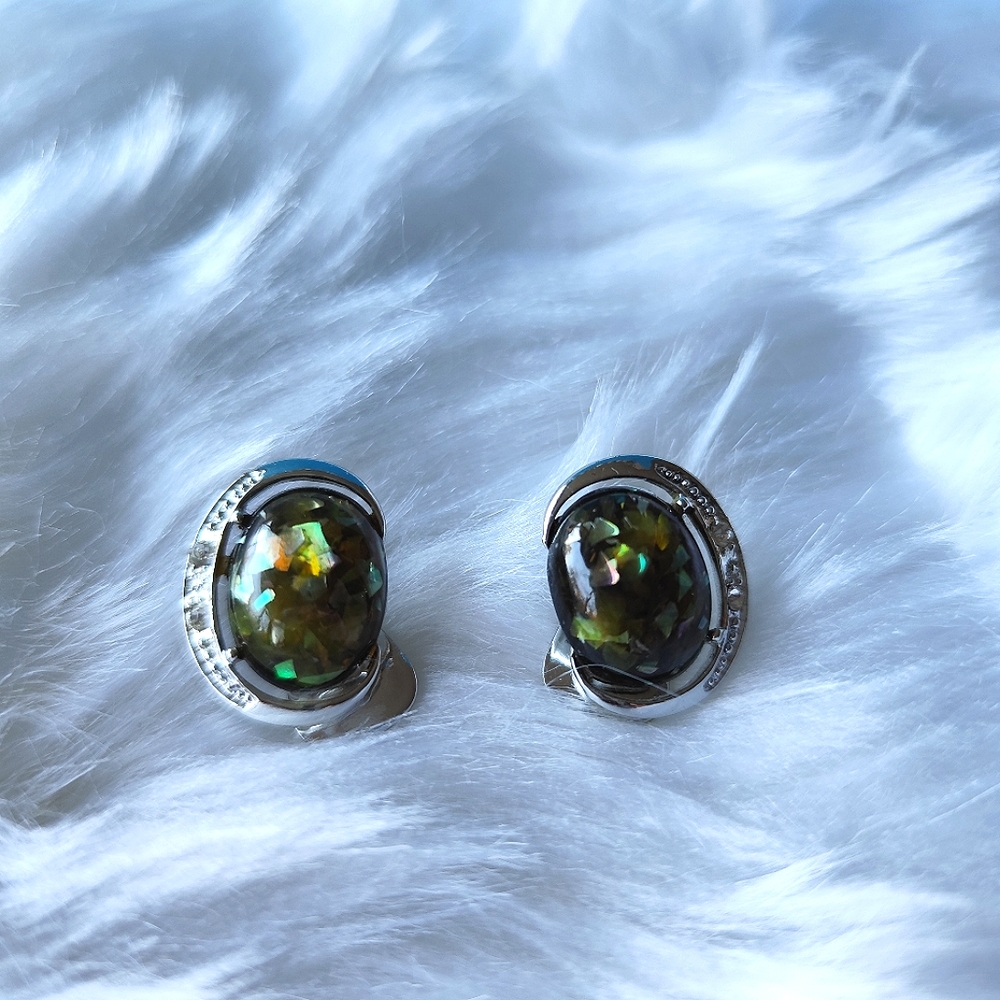 4/$50⭐️Vintage Coro Ear clips